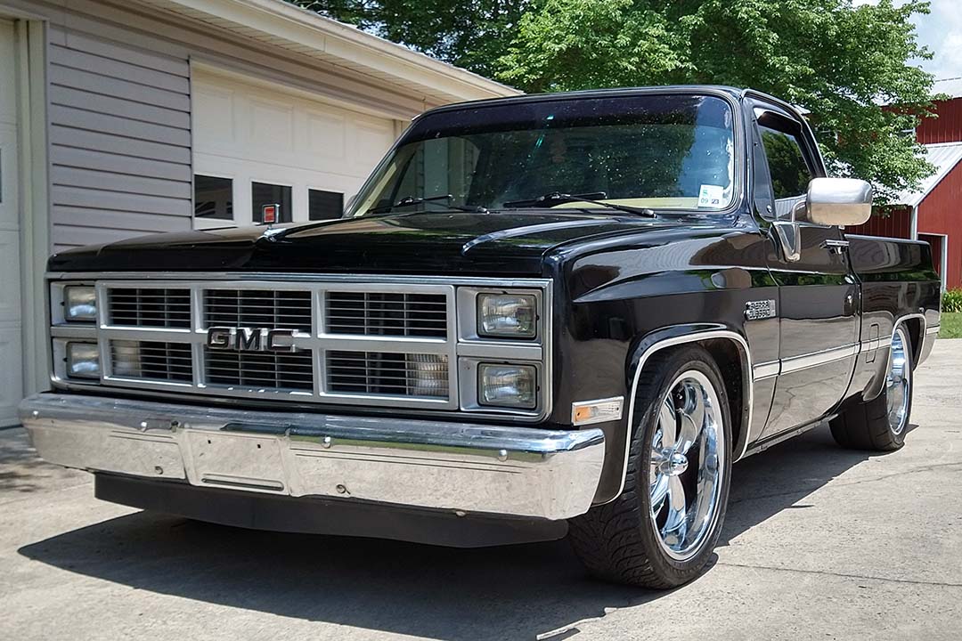 2nd Image of a 1984 GMC C1500