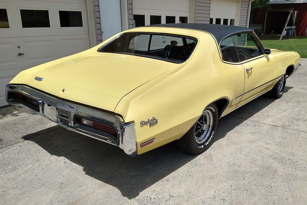 2nd Image of a 1972 BUICK SKYLARK 350