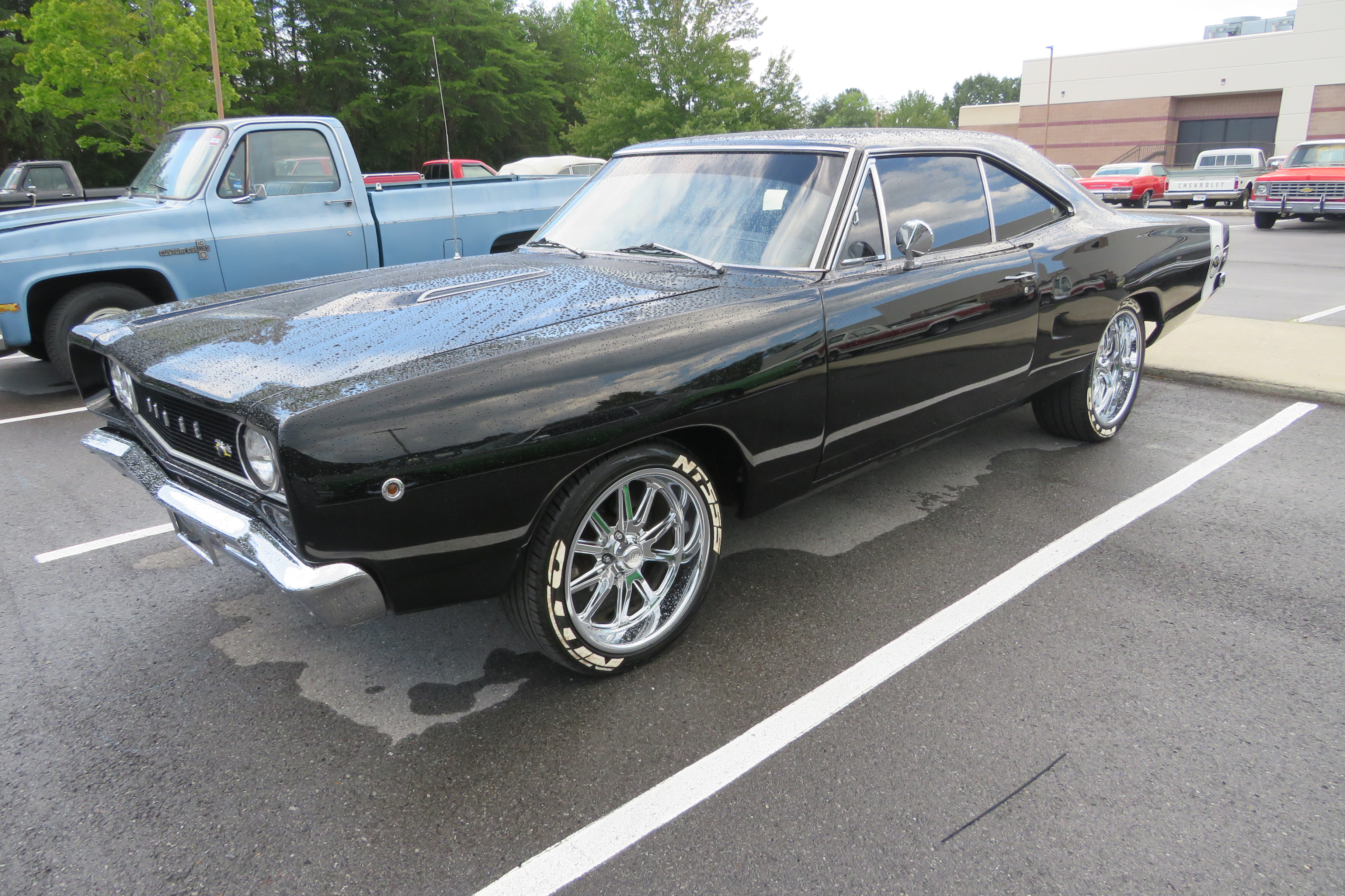 1st Image of a 1968 DODGE CORONET