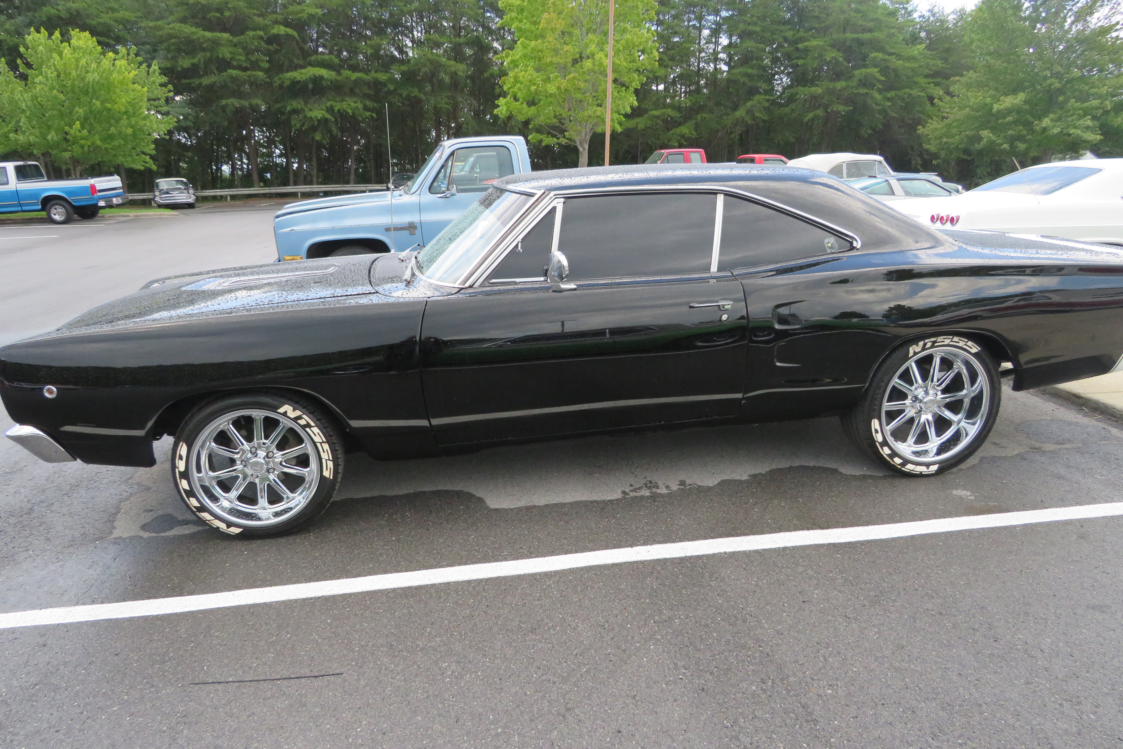 2nd Image of a 1968 DODGE CORONET