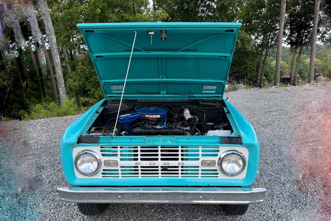 2nd Image of a 1968 FORD BRONCO