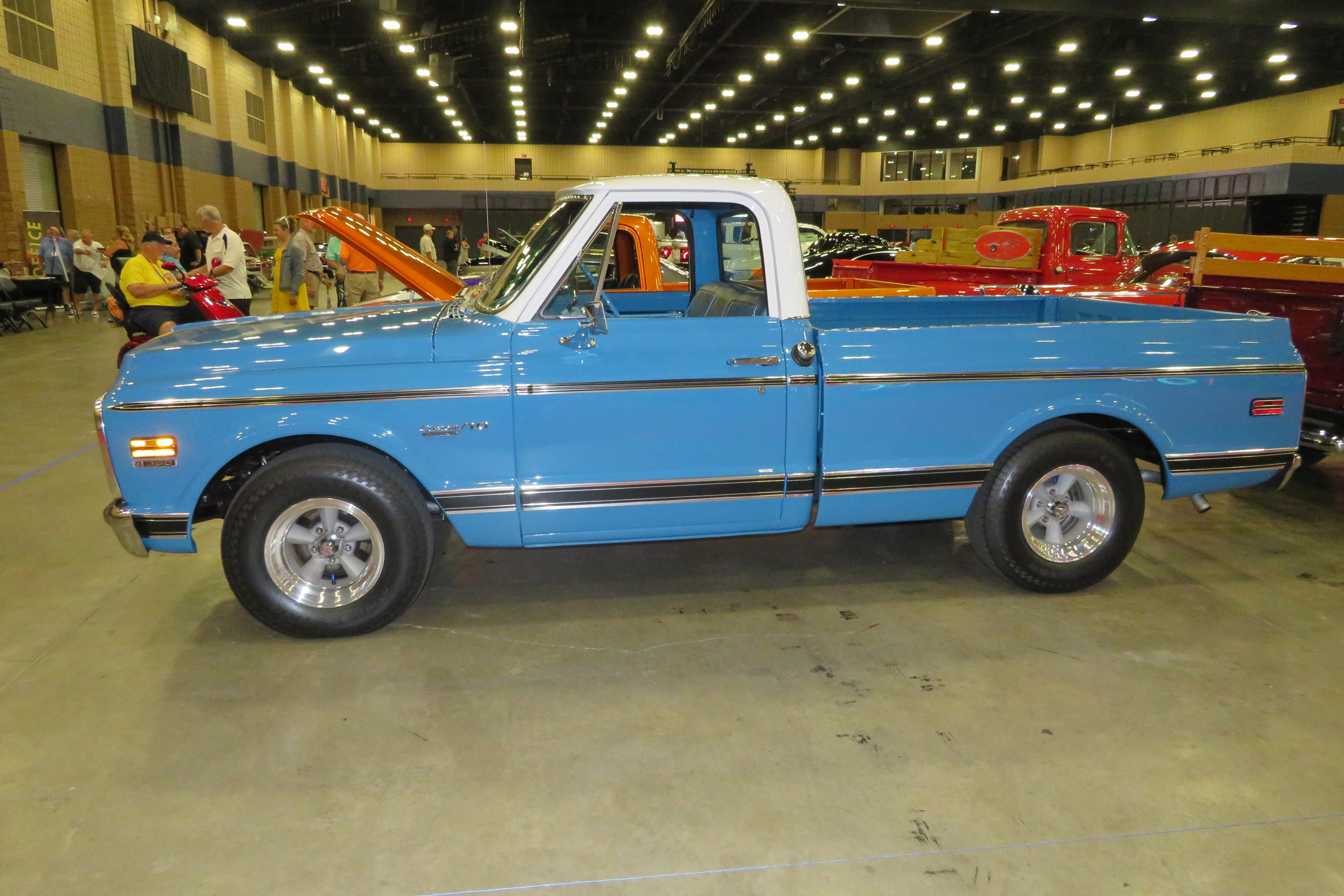4th Image of a 1971 CHEVROLET C10