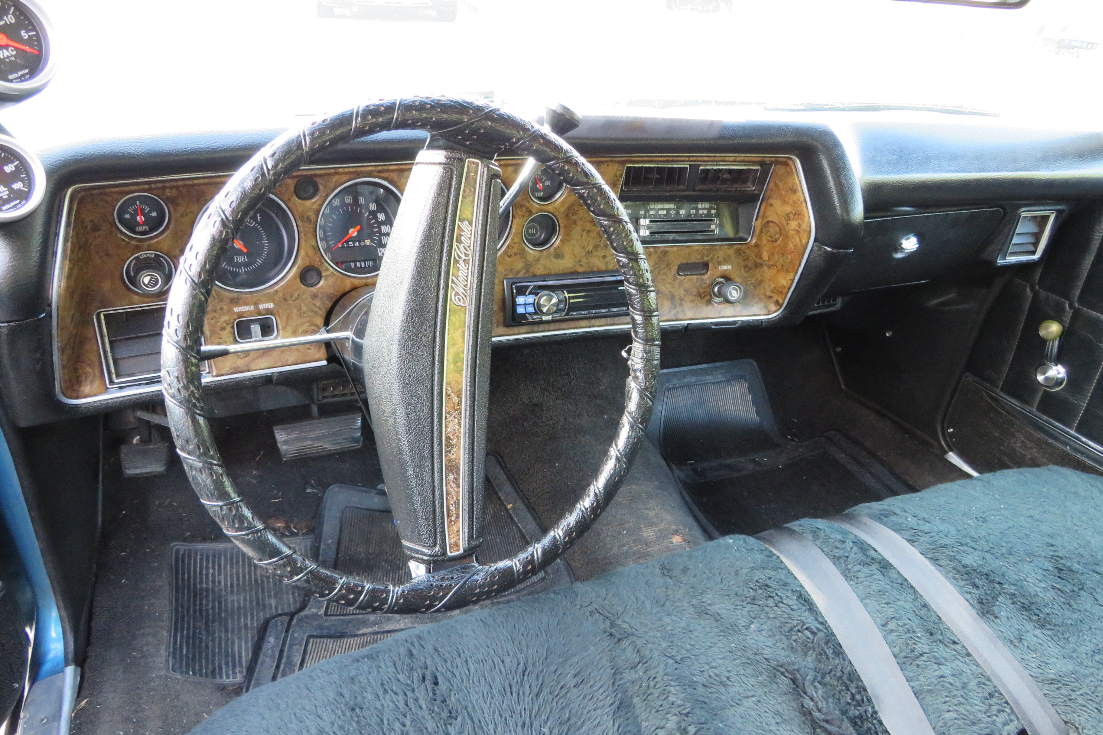 2nd Image of a 1972 CHEVROLET MONTE CARLO