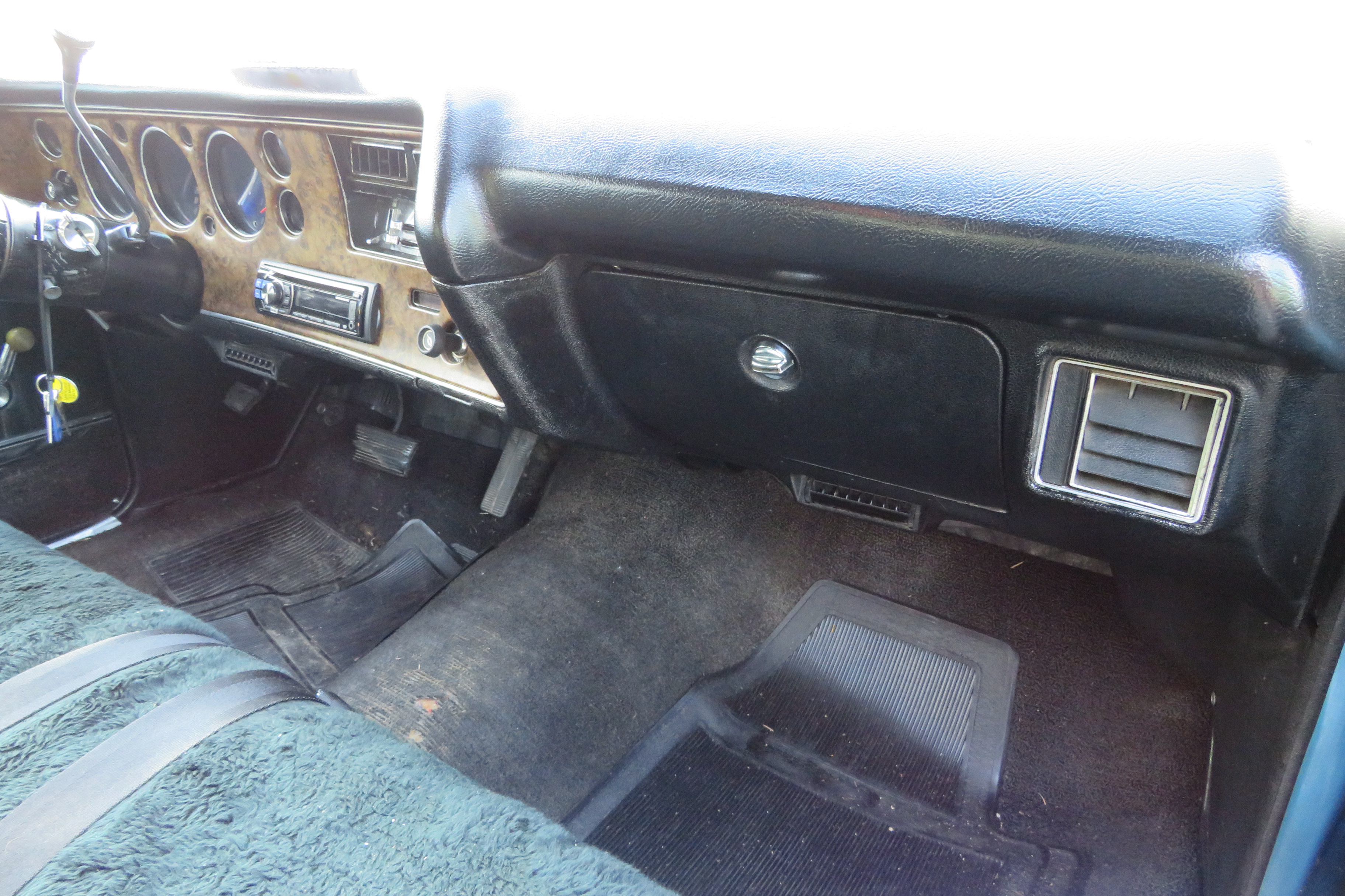 4th Image of a 1972 CHEVROLET MONTE CARLO