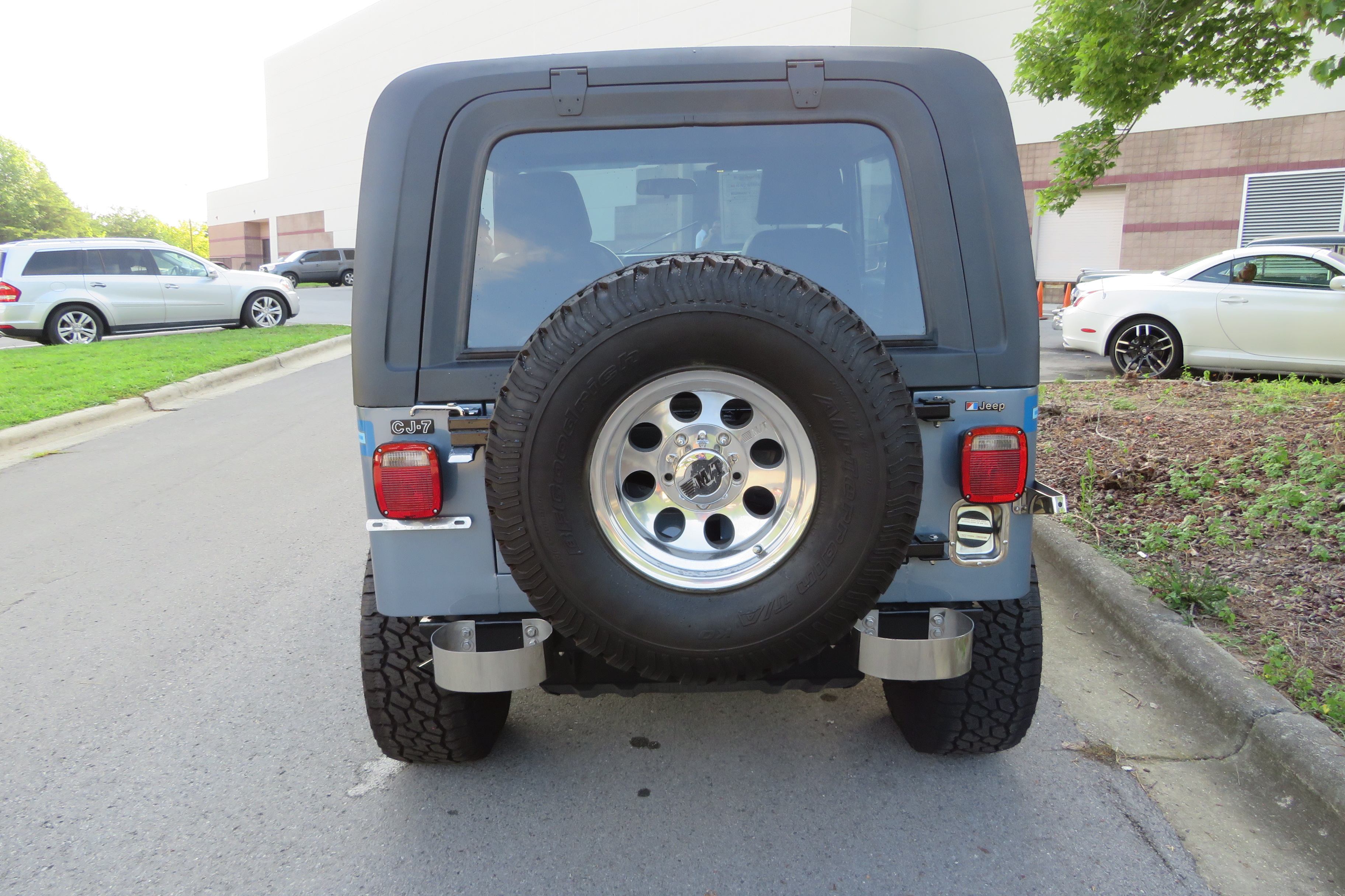 11th Image of a 1985 JEEP CJ7