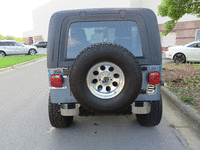 Image 12 of 13 of a 1985 JEEP CJ7