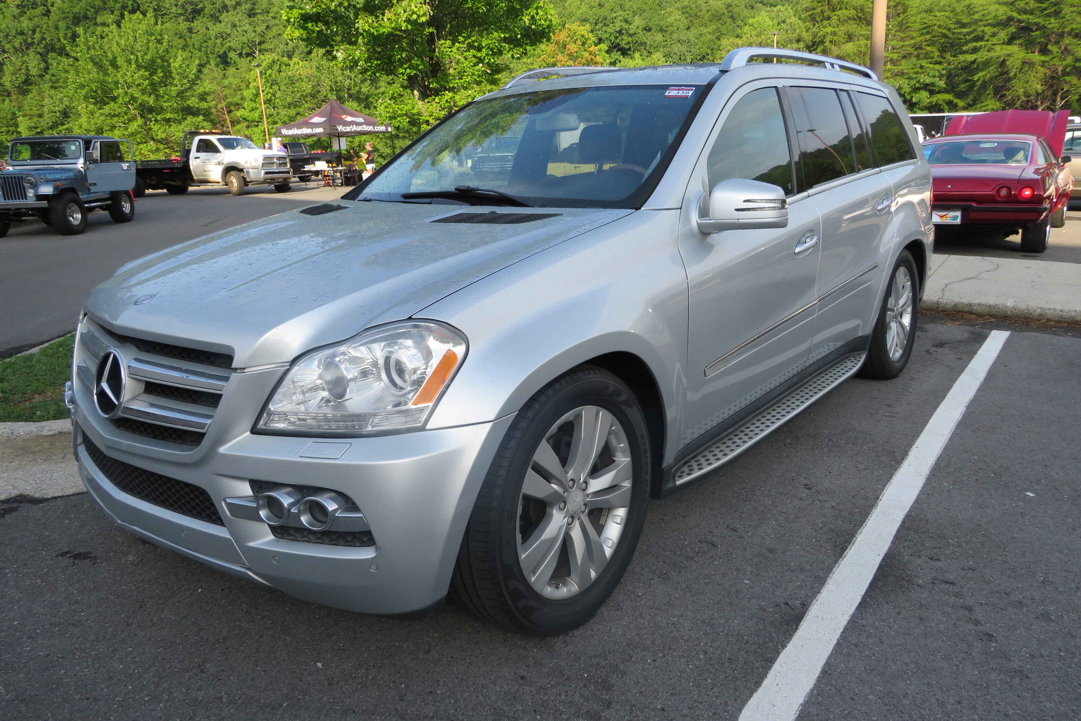 1st Image of a 2011 MERCEDES-BENZ GL-CLASS GL450 4MATIC