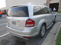 Image 13 of 15 of a 2011 MERCEDES-BENZ GL-CLASS GL450 4MATIC