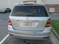 Image 14 of 15 of a 2011 MERCEDES-BENZ GL-CLASS GL450 4MATIC