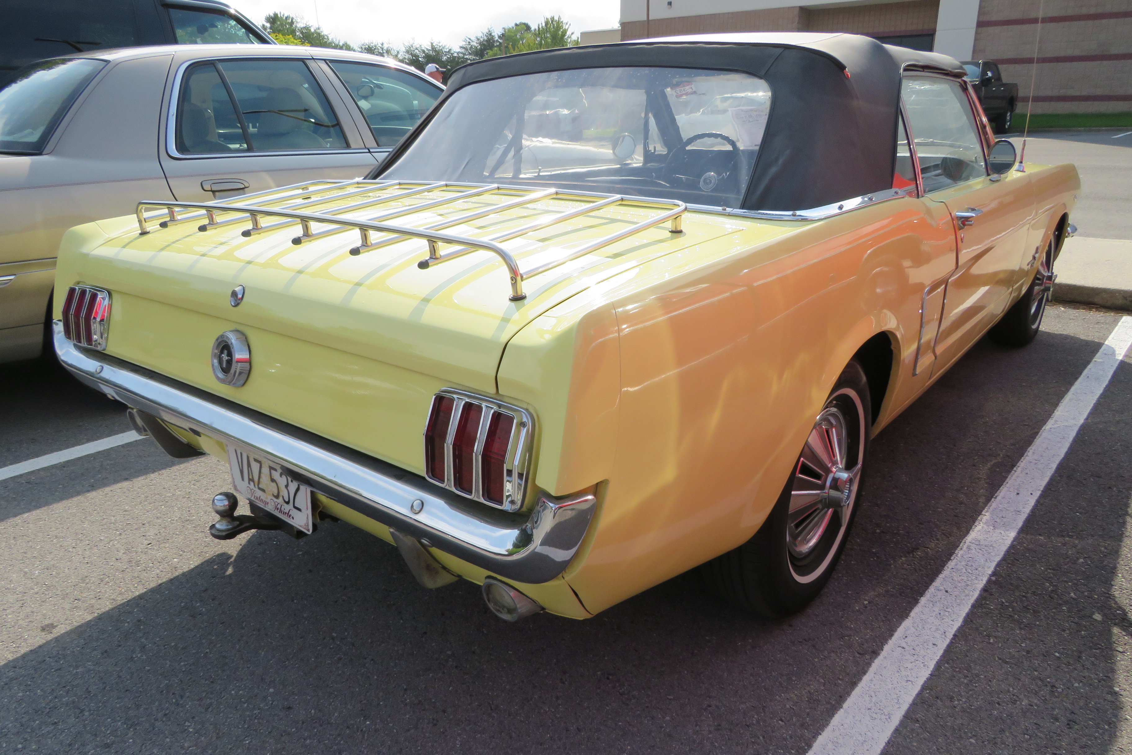 7th Image of a 1965 FORD MUSTANG