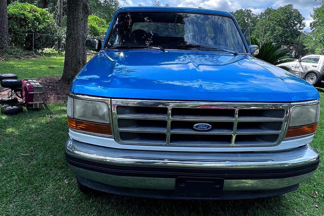 2nd Image of a 1994 FORD BRONCO