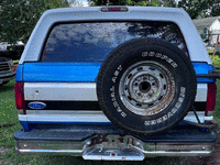 Image 4 of 8 of a 1994 FORD BRONCO