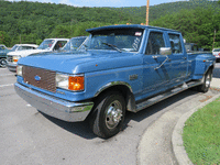 Image 2 of 12 of a 1990 FORD F-350