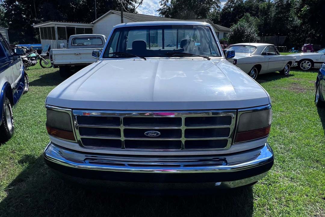 2nd Image of a 1995 FORD F-150