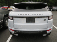 Image 14 of 15 of a 2018 LAND ROVER RANGE ROVER EVOQUE