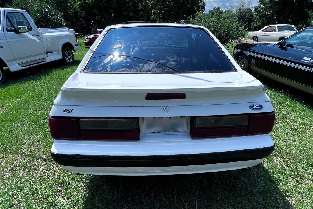 3rd Image of a 1990 FORD MUSTANG LX