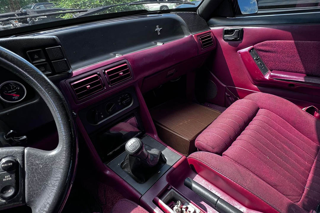 5th Image of a 1990 FORD MUSTANG LX