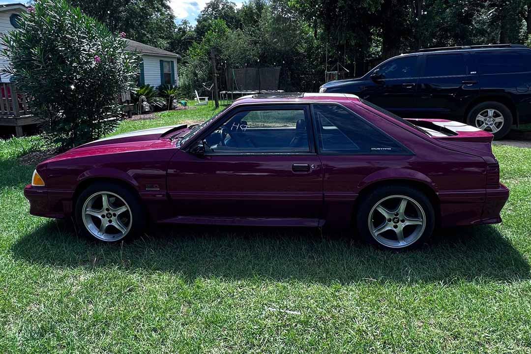 2nd Image of a 1991 FORD MUSTANG GT