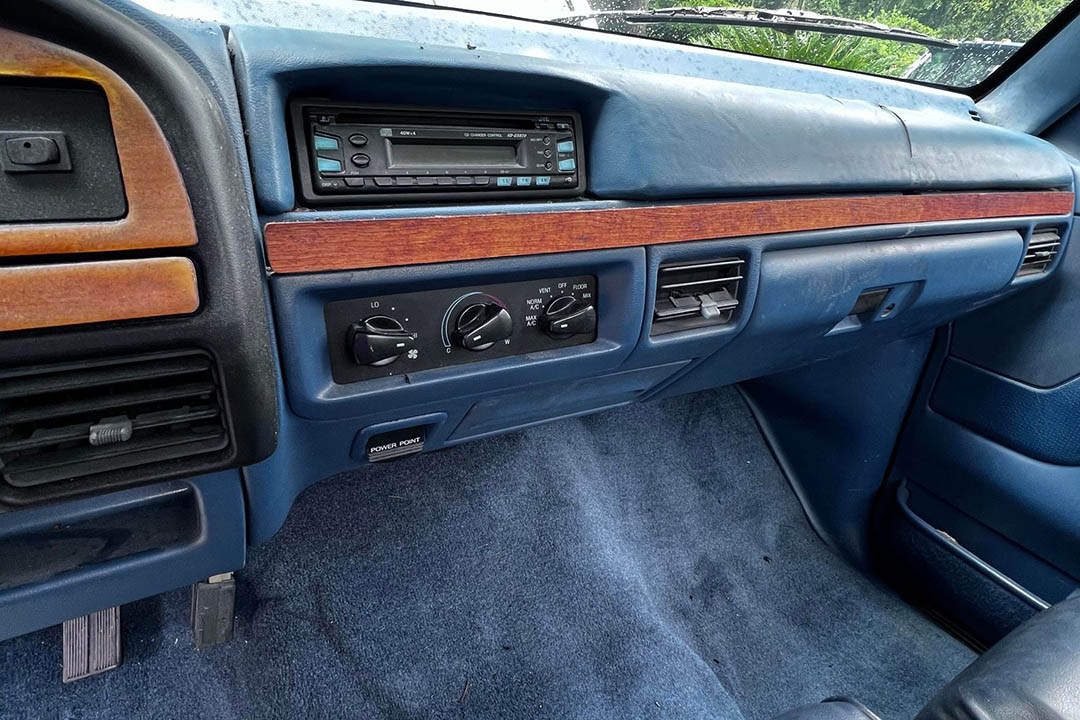 5th Image of a 1994 FORD F-150
