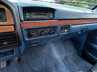 Image 6 of 7 of a 1994 FORD F-150