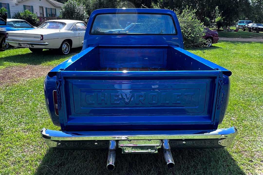 3rd Image of a 1983 CHEVROLET C10