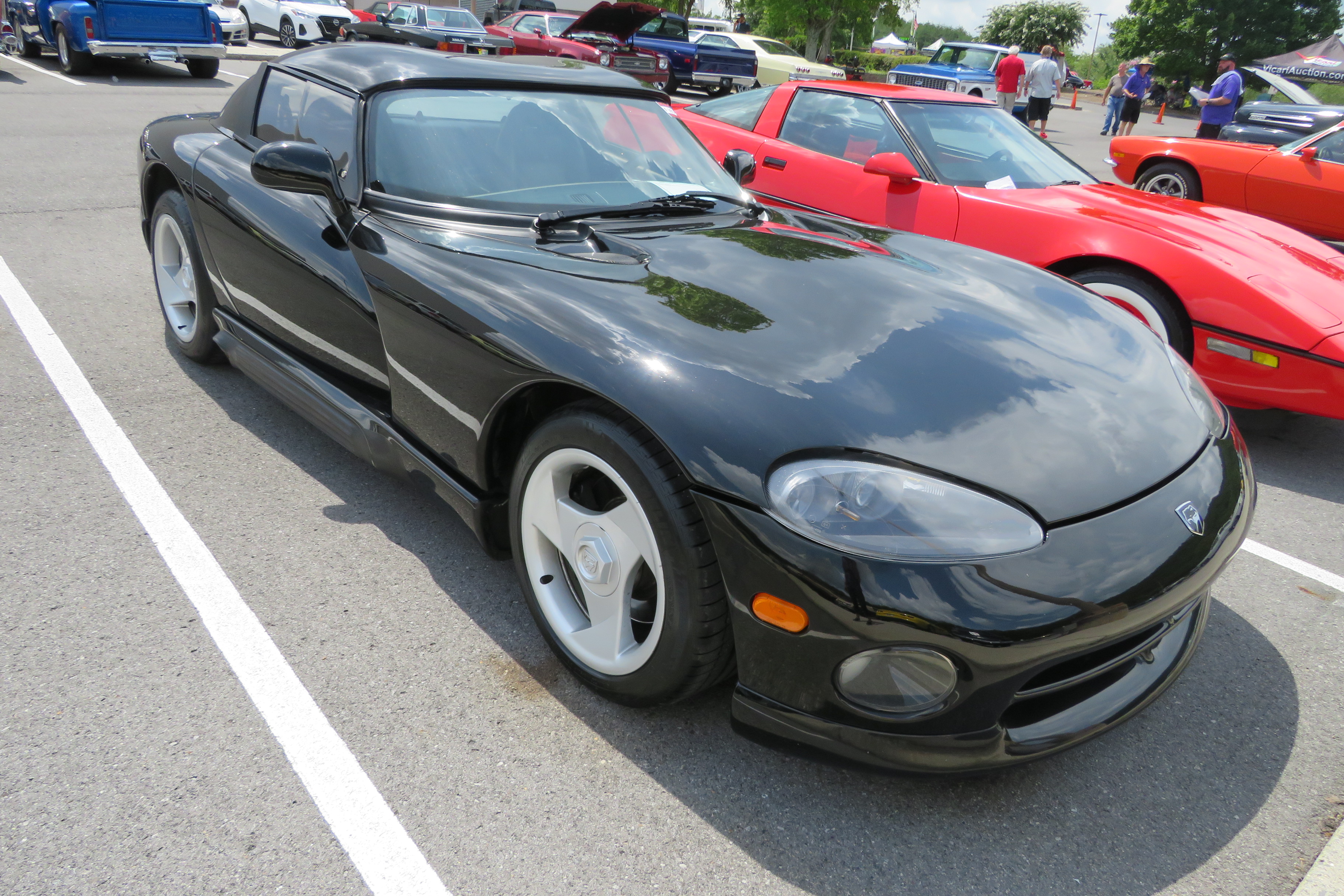 1st Image of a 1995 DODGE VIPER RT/10