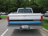 Image 13 of 14 of a 1994 FORD F-150