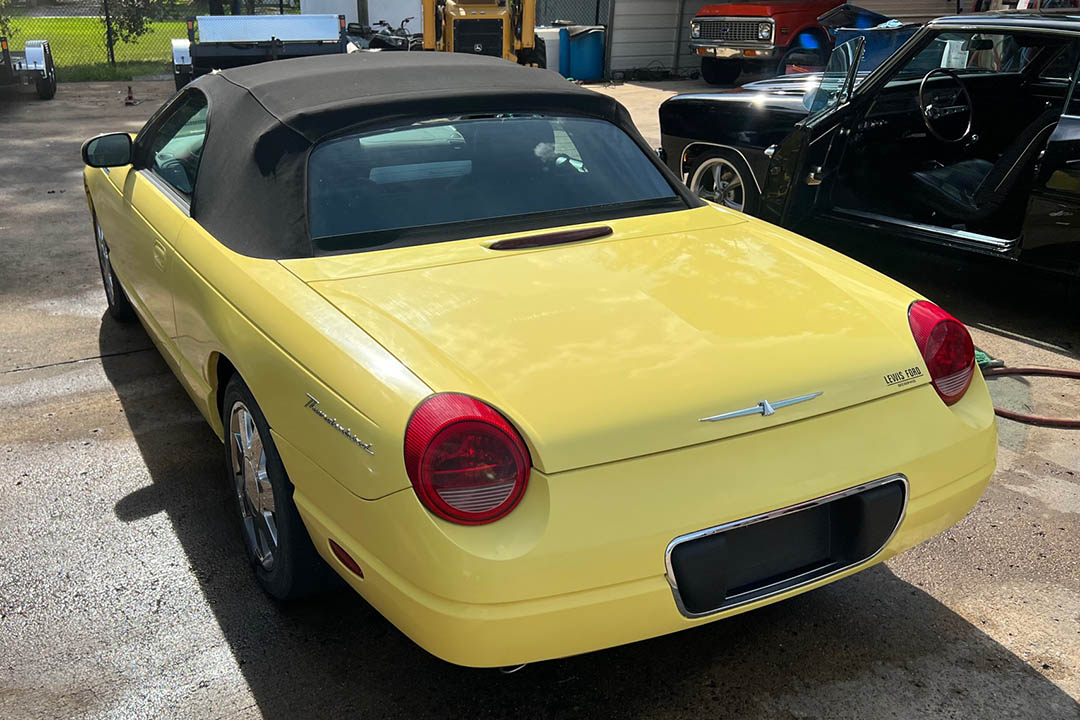 2nd Image of a 2002 FORD THUNDERBIRD