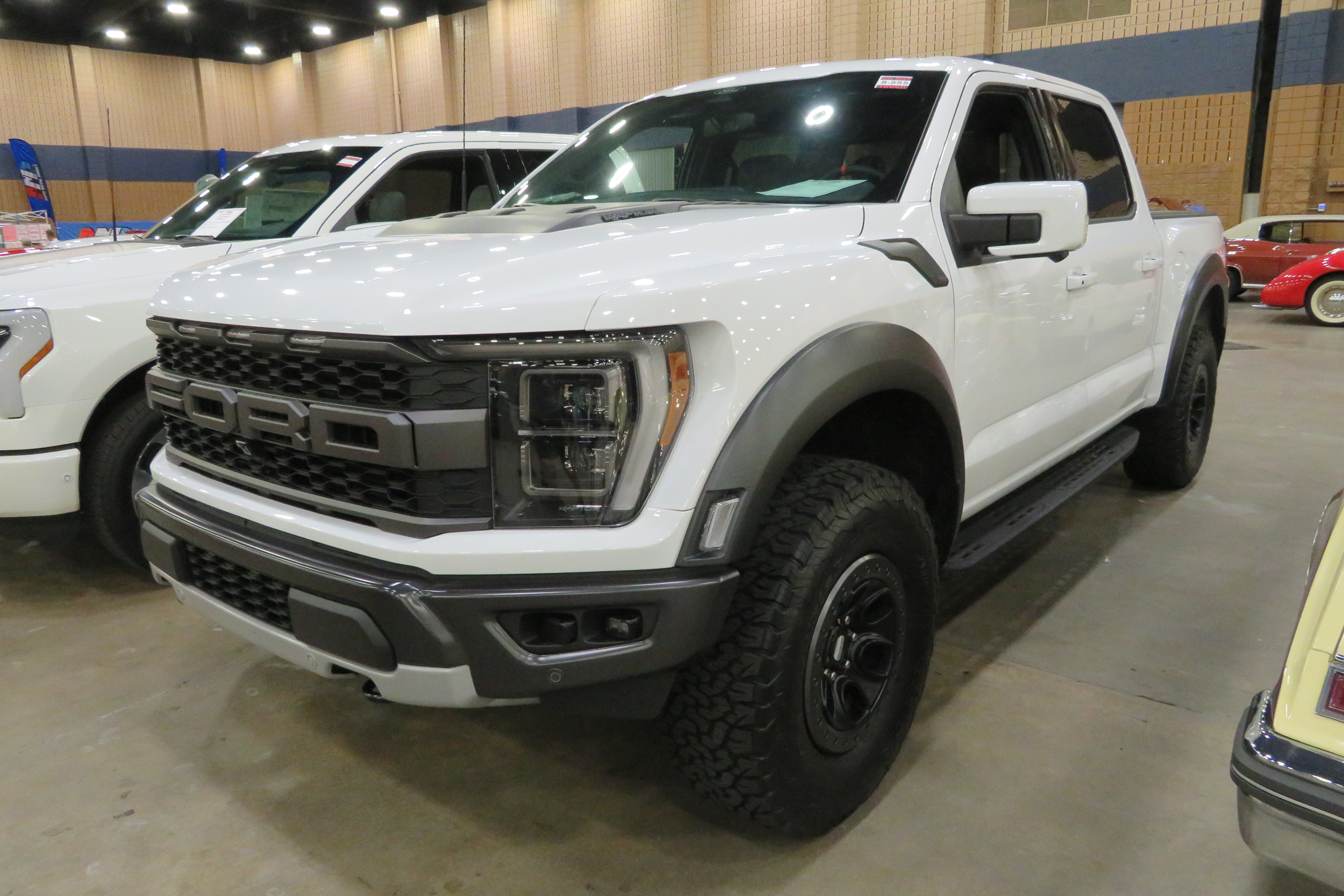 1st Image of a 2022 FORD RAPTOR