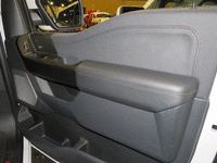 Image 12 of 17 of a 2022 FORD RAPTOR