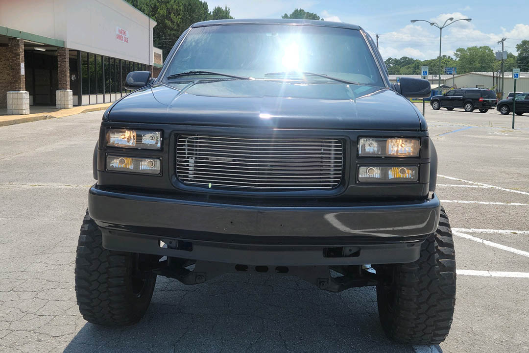 2nd Image of a 1997 GMC YUKON 1500