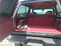 Image 5 of 5 of a 1997 GMC YUKON 1500