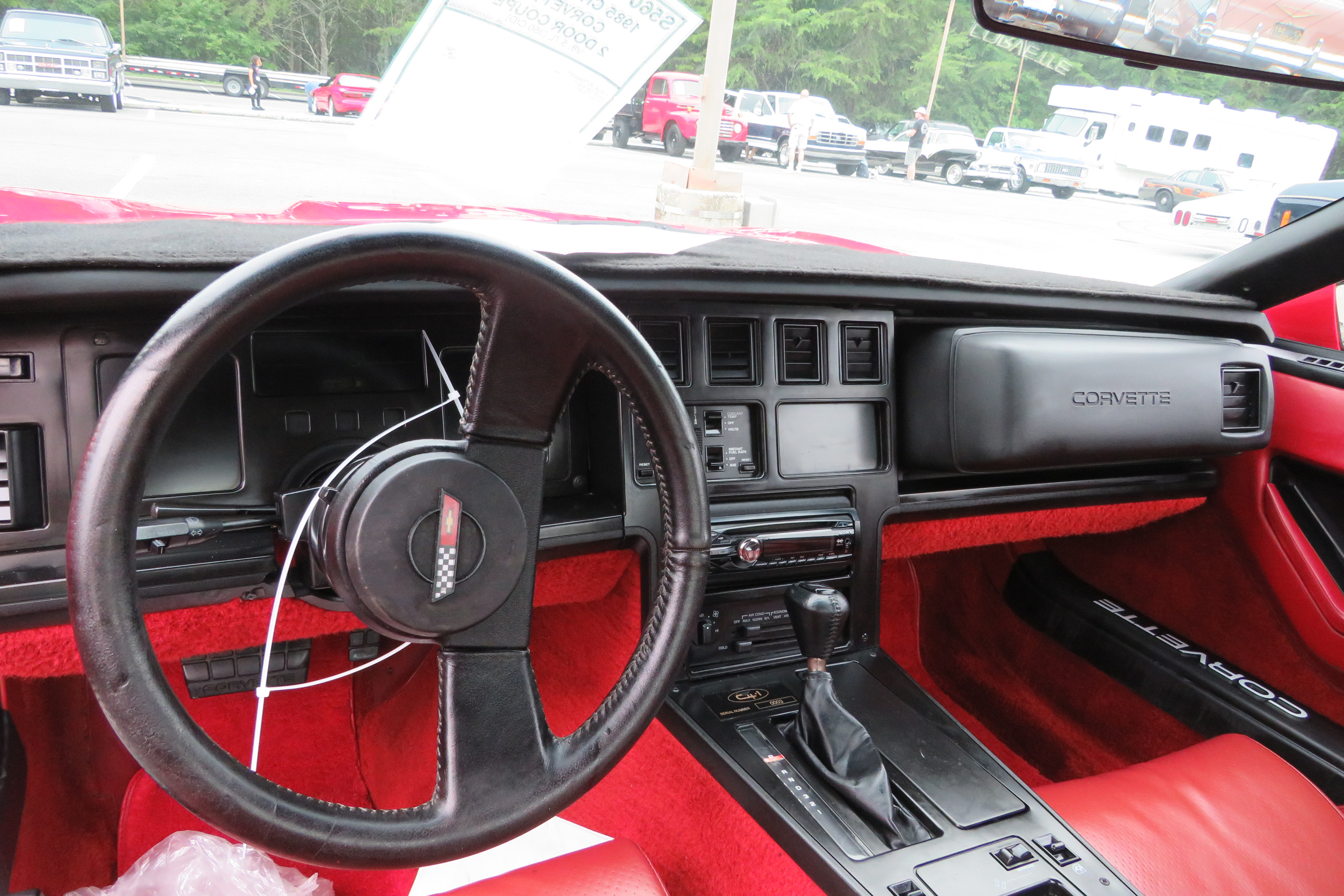 5th Image of a 1985 CHEVROLET CORVETTE