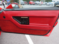 Image 11 of 14 of a 1985 CHEVROLET CORVETTE