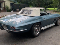 Image 2 of 10 of a 1967 CHEVROLET CORVETTE