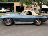 Image 3 of 10 of a 1967 CHEVROLET CORVETTE