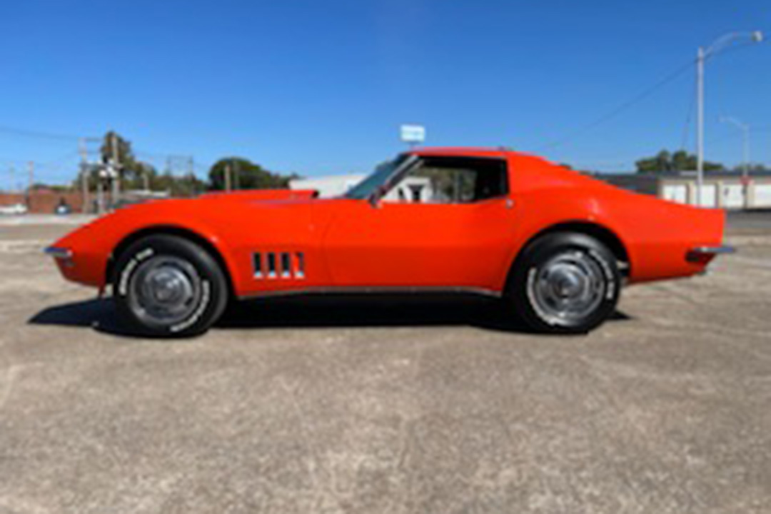 4th Image of a 1968 CHEVROLET CORVETTE