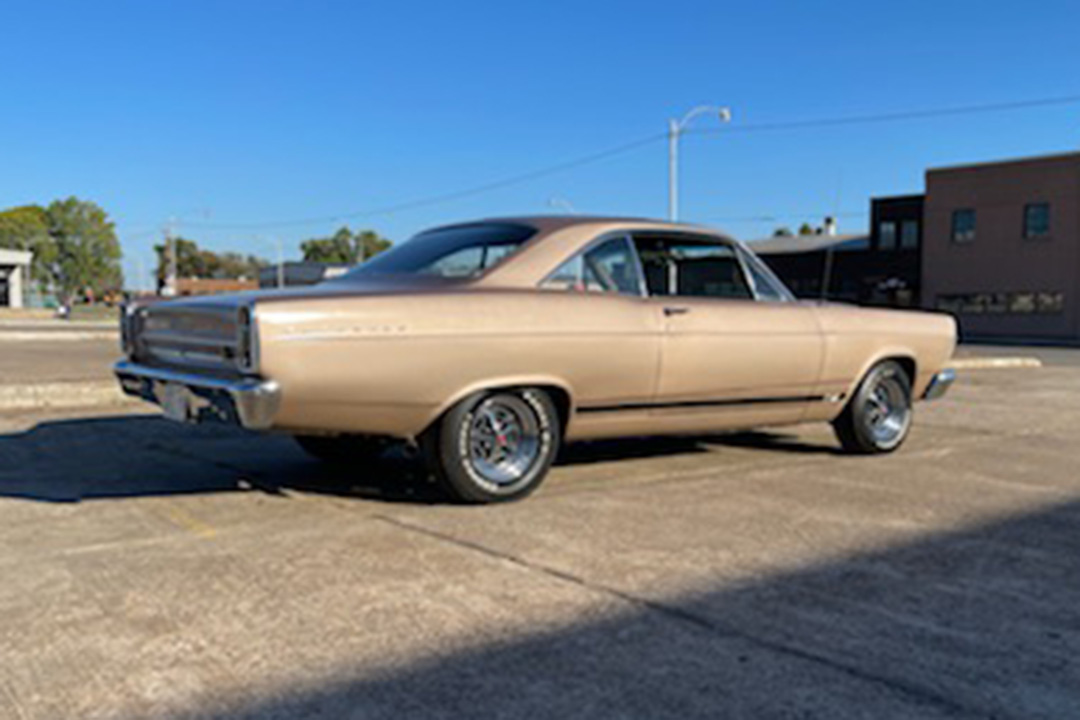 3rd Image of a 1966 FORD FAIRLANE