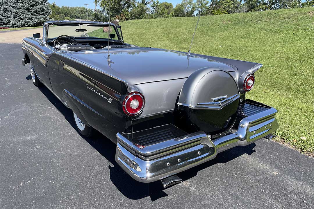 4th Image of a 1957 FORD FAIRLANE