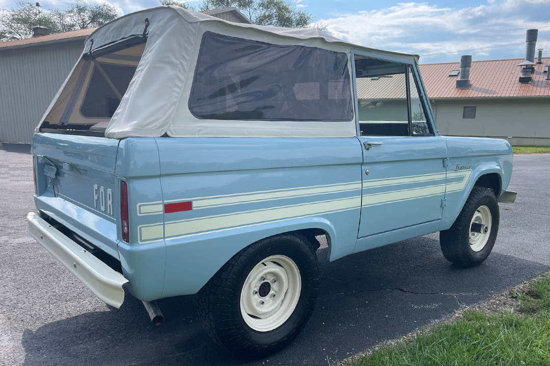 4th Image of a 1967 FORD BRONCO