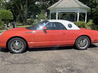 Image 4 of 9 of a 2003 FORD THUNDERBIRD JAMES BOND EDITION