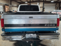 Image 8 of 10 of a 1997 FORD F-350