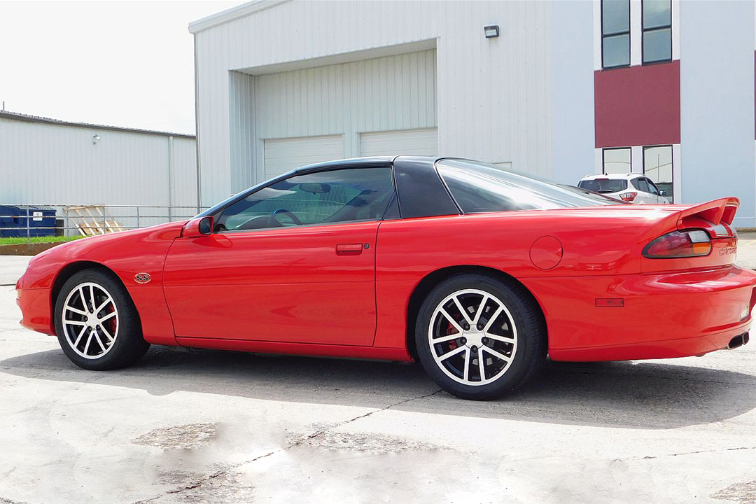 3rd Image of a 2002 CHEVROLET CAMARO Z28