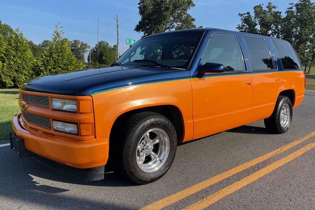 1st Image of a 1999 CHEVROLET TAHOE