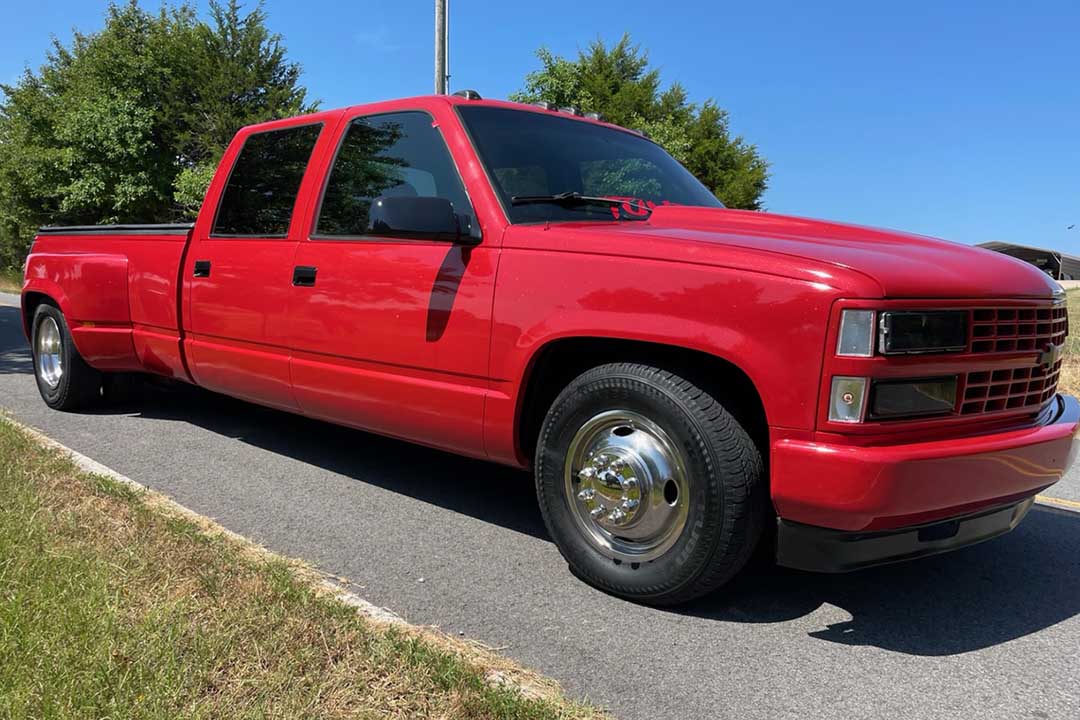 2nd Image of a 1993 CHEVROLET C3500