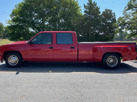 Image 10 of 22 of a 1993 CHEVROLET C3500