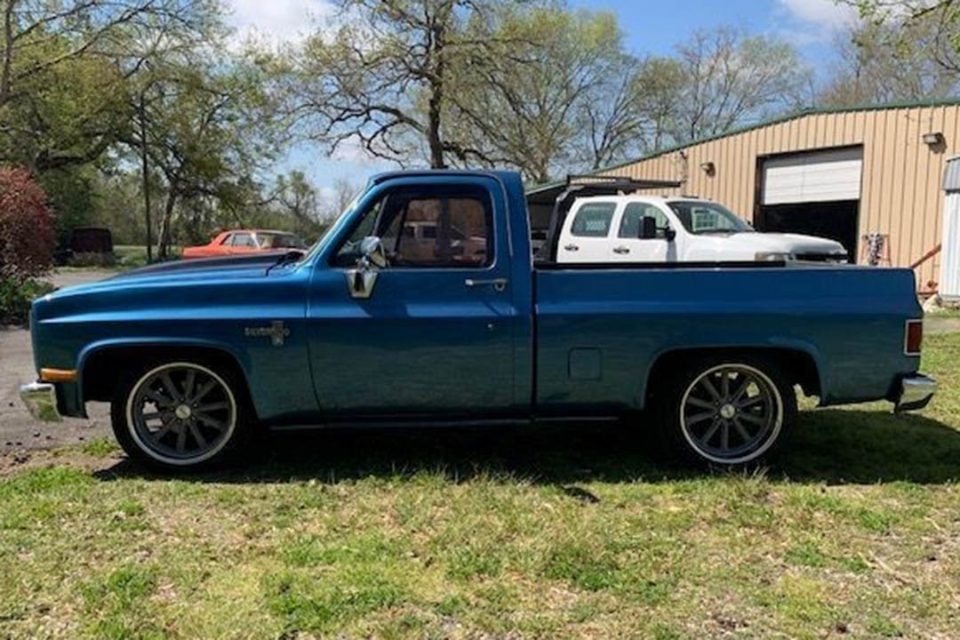 1st Image of a 1983 CHEVROLET C10