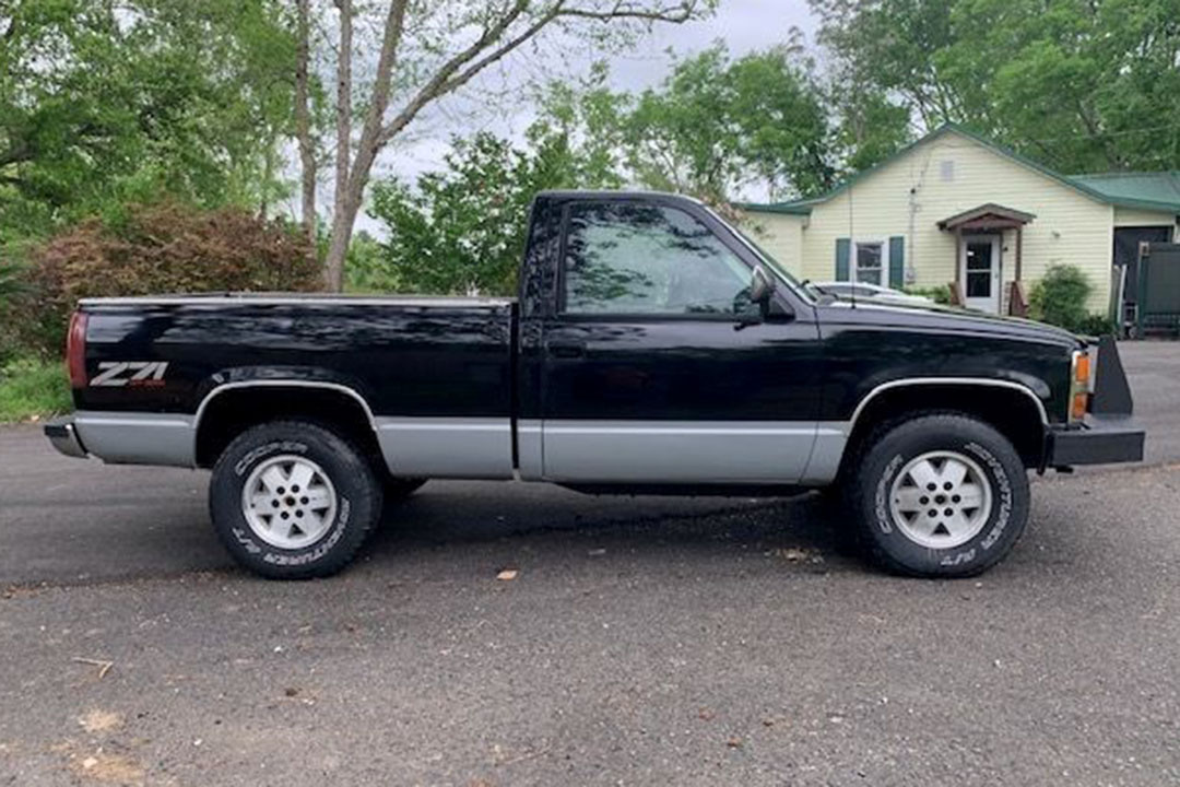 3rd Image of a 1990 CHEVROLET K1500