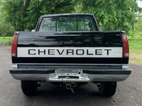 Image 8 of 12 of a 1990 CHEVROLET K1500