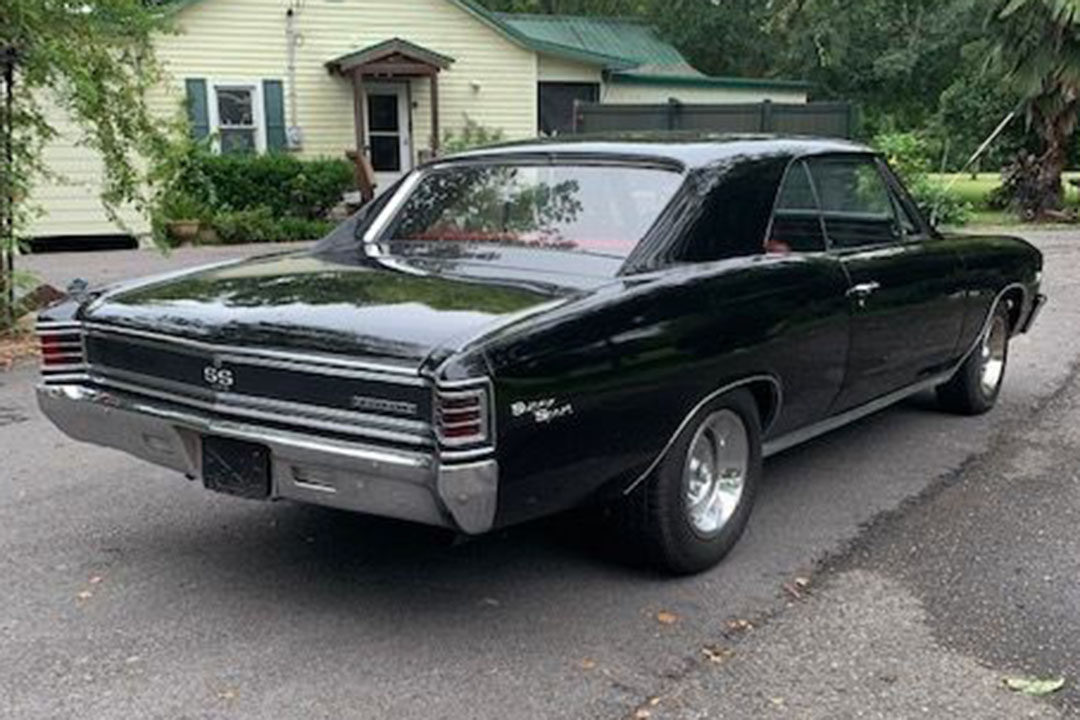 2nd Image of a 1967 CHEVROLET CHEVELLE SS